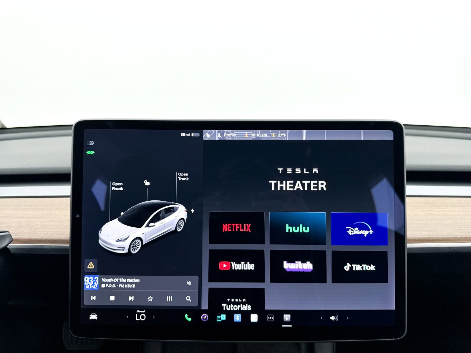 Used 2021 Tesla Model 3 Standard Range Plus image 6