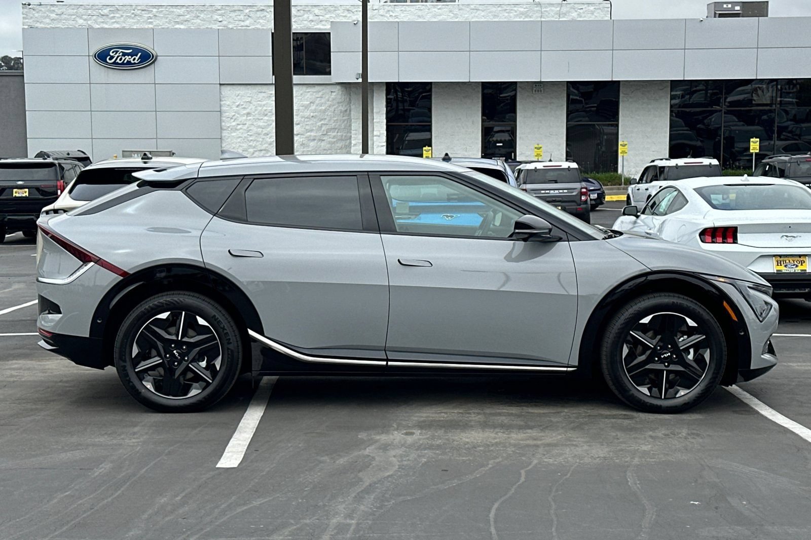 New 2026 Kia EV6 Wind AWD/4WD image 3