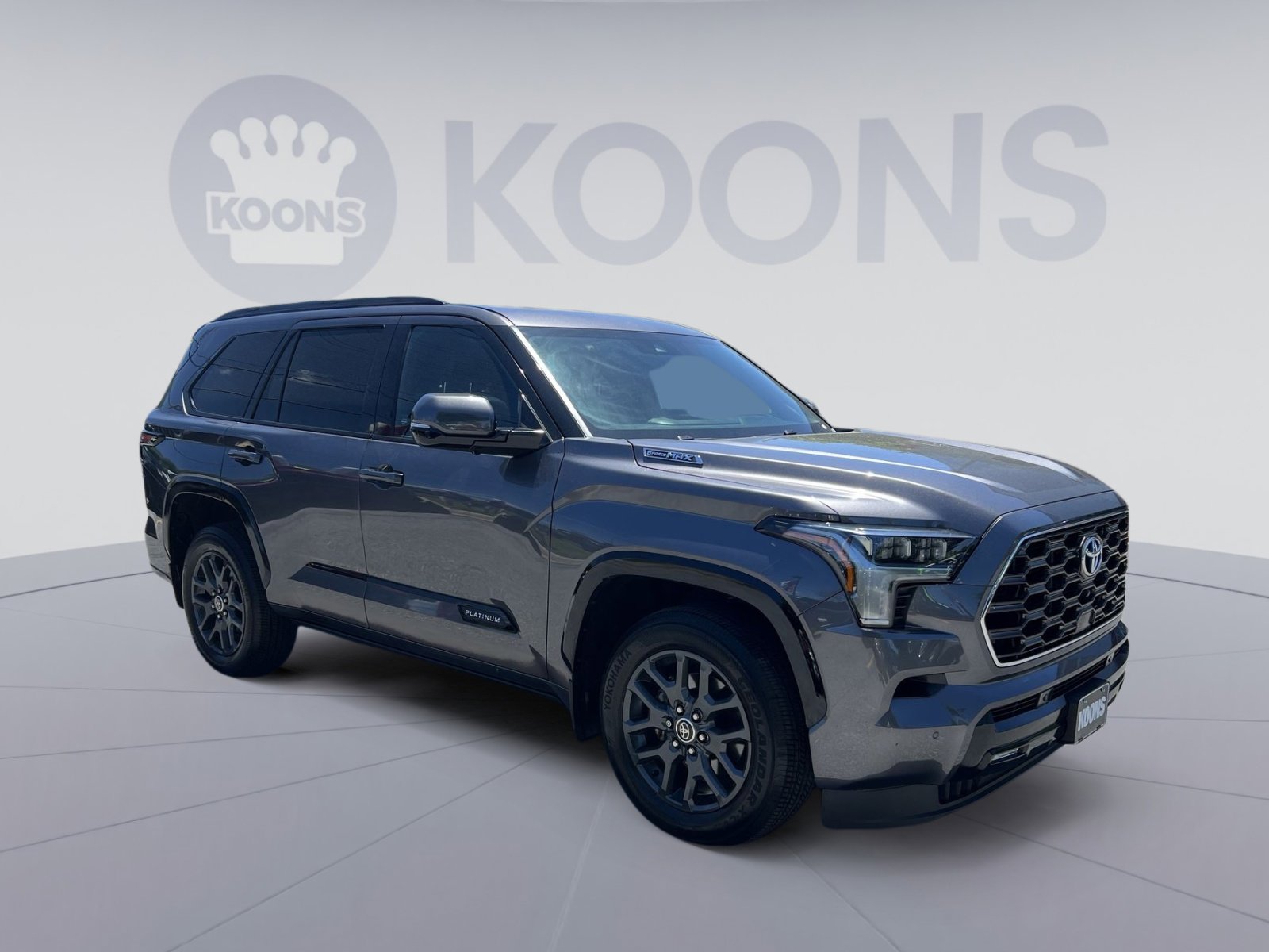 Used 2023 Toyota Sequoia Platinum AWD/4WD image 10