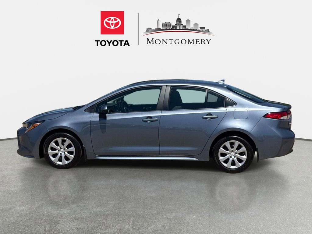 Used 2025 Toyota Corolla LE image 6