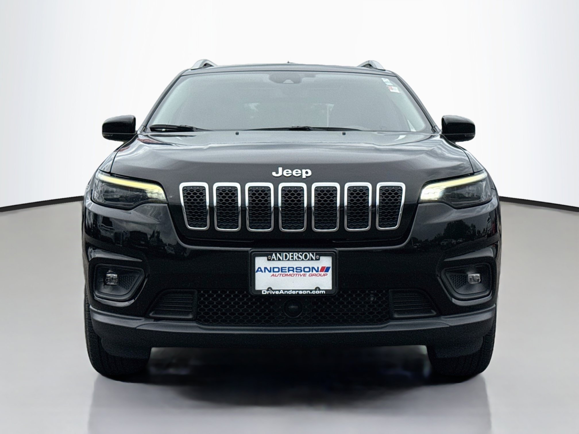 Used 2021 Jeep Cherokee Latitude Lux w/ Sun & Sound Group AWD/4WD image 2