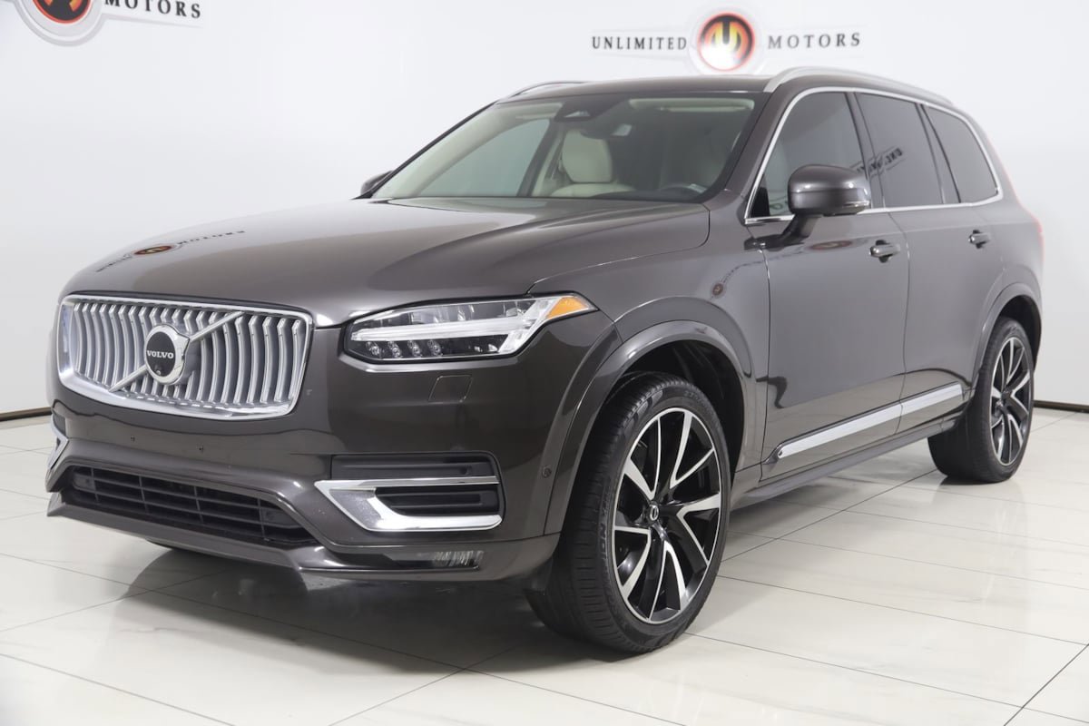 Used 2024 Volvo XC90 B6 Plus w/ Protection Package Premier image 5