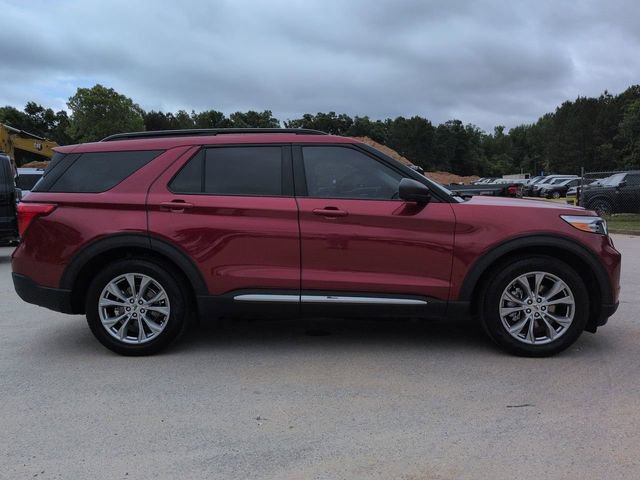 Used 2023 Ford Explorer XLT w/ Equipment Group 202A RWD image 3