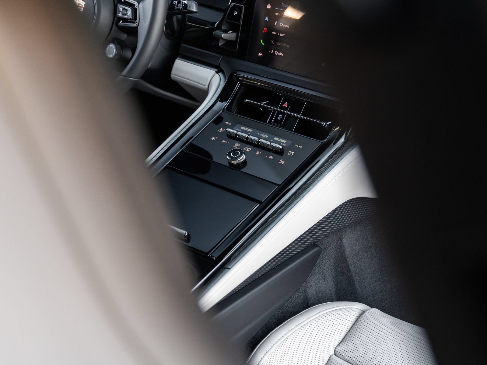 Certified 2026 Porsche Panamera 4 AWD/4WD image 30