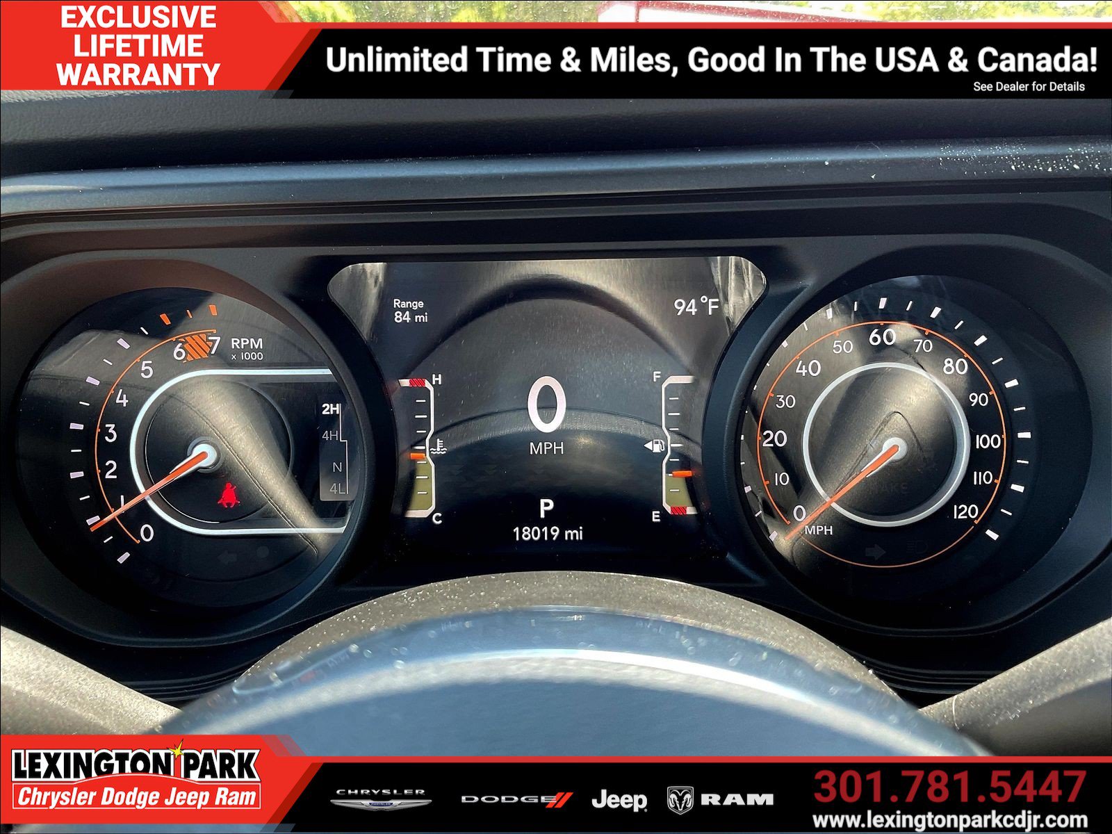 Used 2026 Jeep Wrangler Unlimited Sahara AWD/4WD image 13