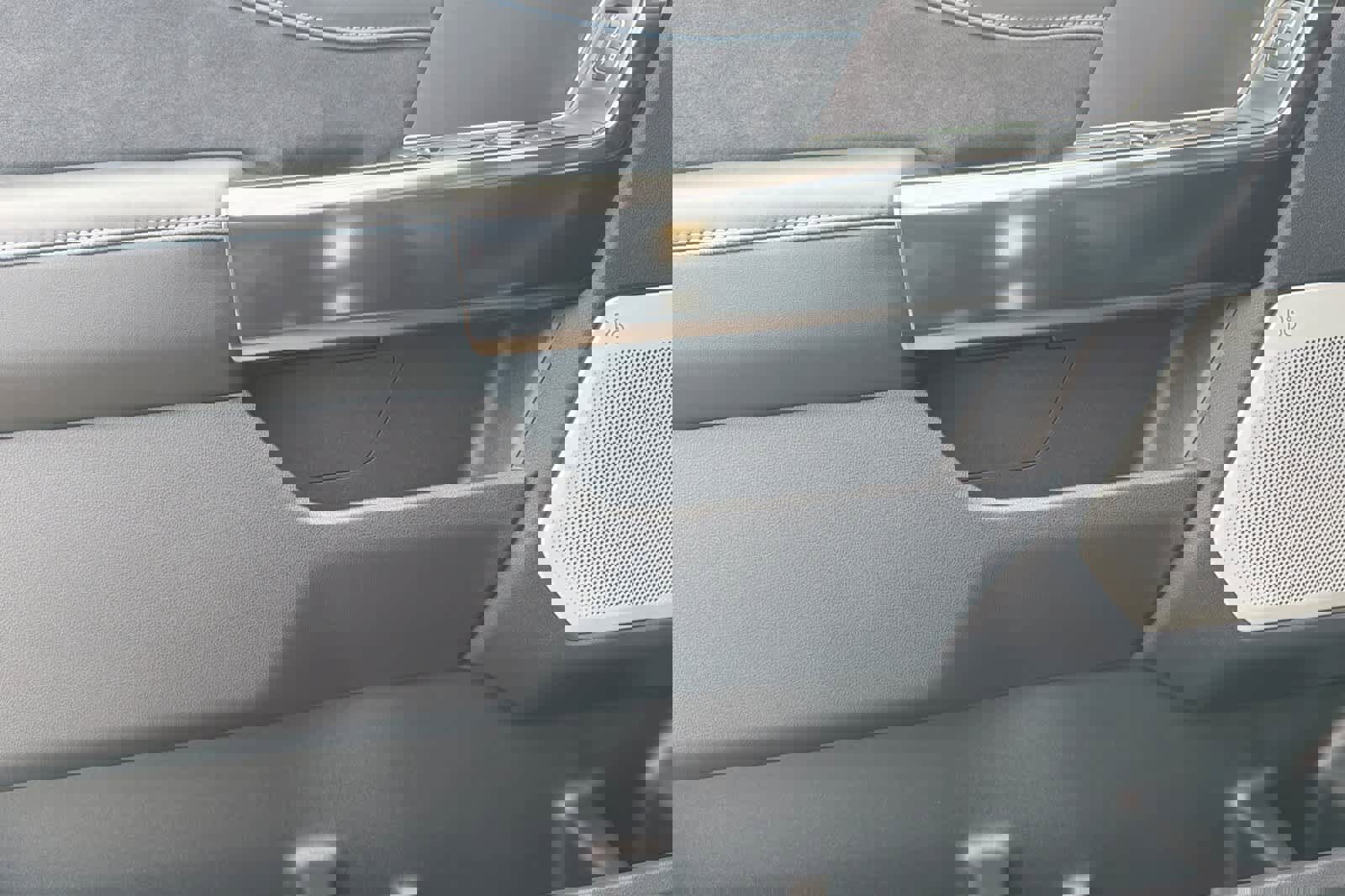 New 2026 Ford F350 Platinum w/ Tremor Off-Road Package image 19