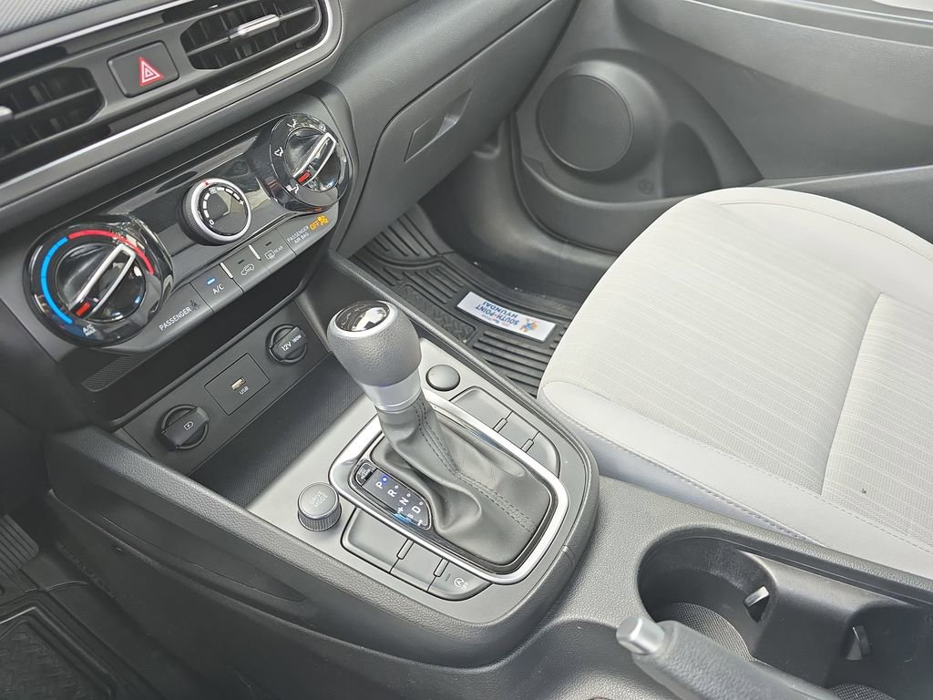 Used 2022 Hyundai Kona SEL image 23