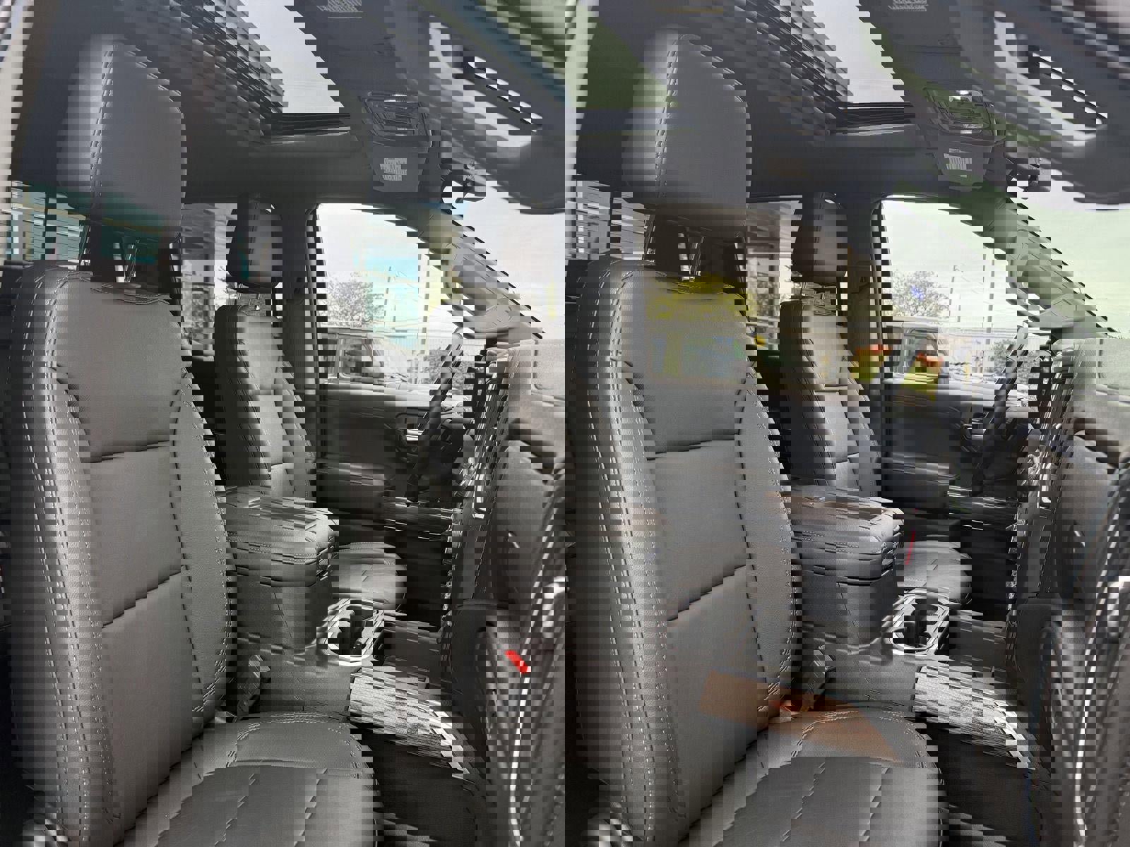 Used 2021 Chevrolet Silverado 1500 LT Trail Boss w/ Convenience Package II image 26