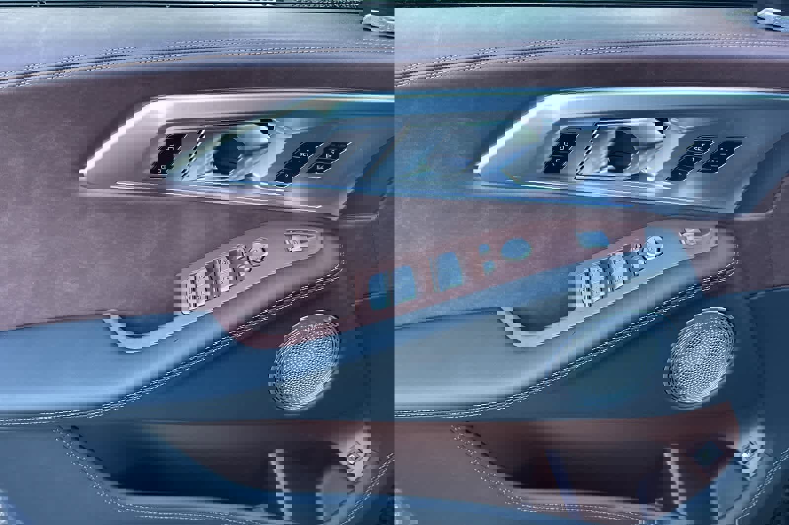 New 2026 BMW XM Label Red image 13