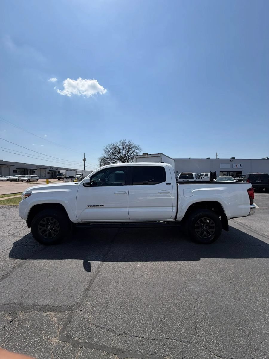 Used 2021 Toyota Tacoma SR5 w/ SR5 Appearance Package (SM) RWD image 6