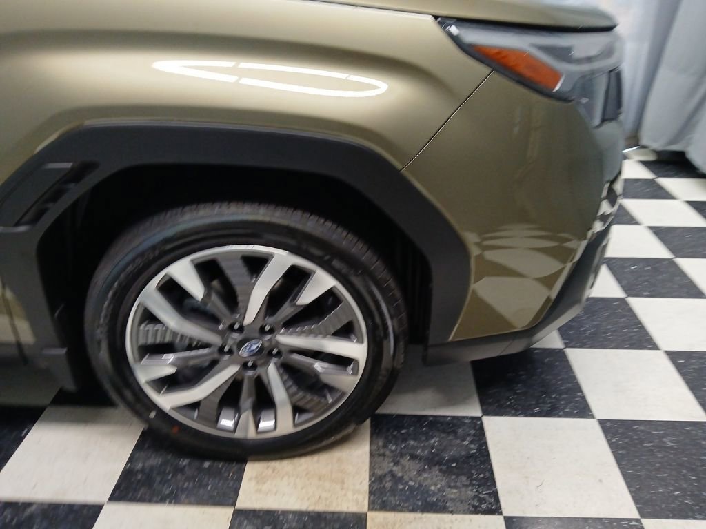 New 2025 Subaru Forester Touring image 4