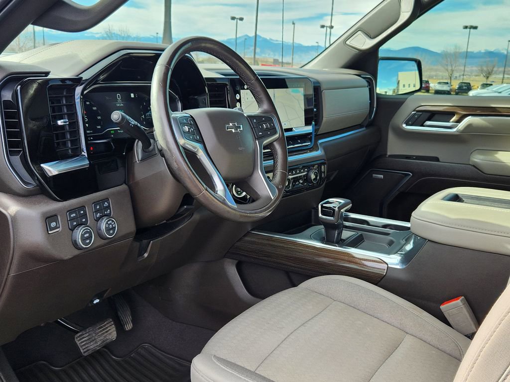 Used 2022 Chevrolet Silverado 1500 RST w/ Convenience Package II image 7