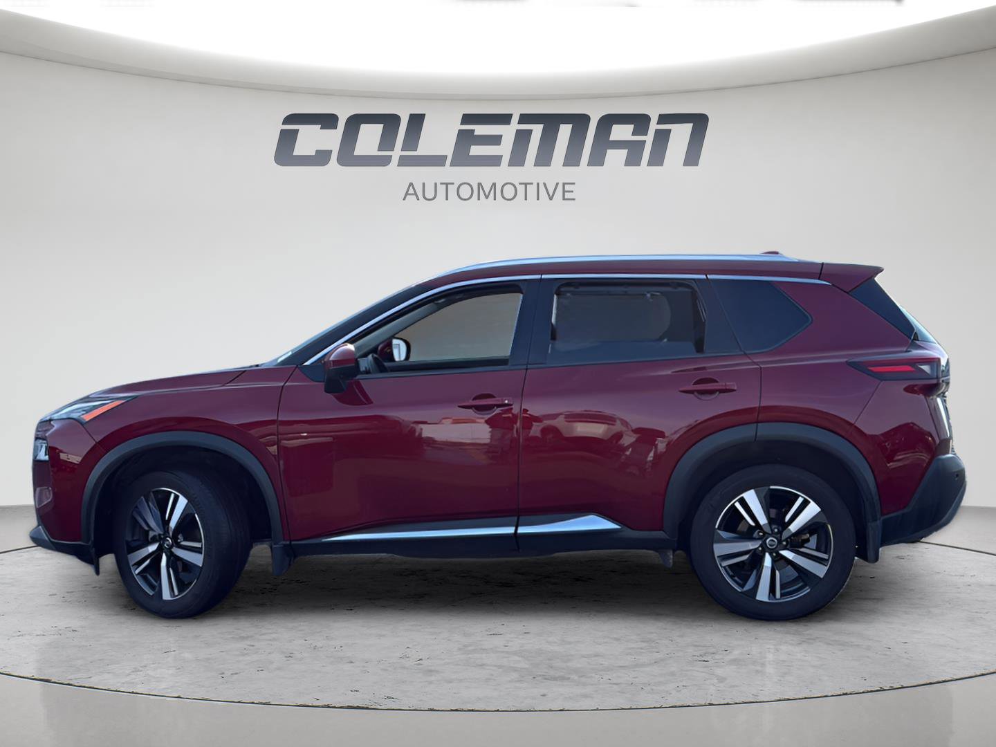 Used 2021 Nissan Rogue SL w/ Premium Package image 2
