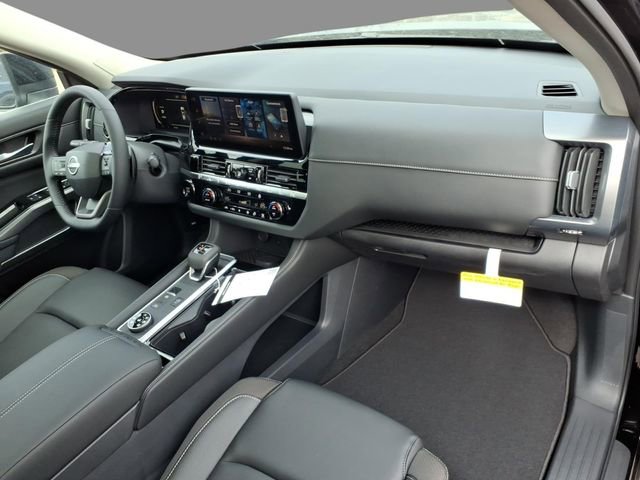 New 2026 Nissan Pathfinder SL image 12