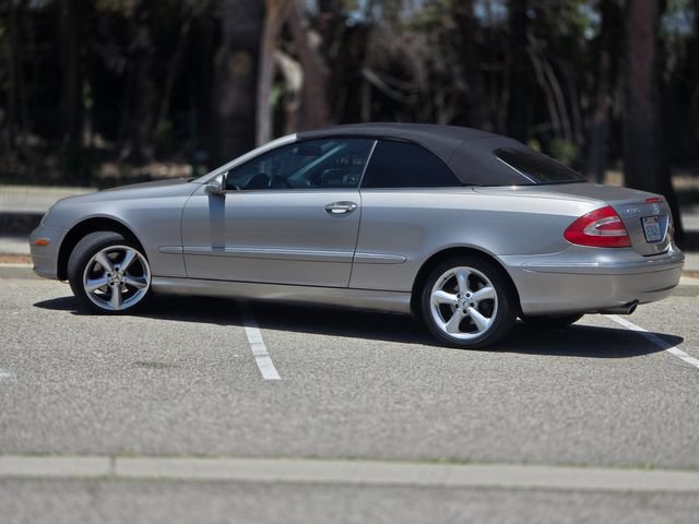 Used 2005 Mercedes-Benz CLK 320 Cabriolet image 16