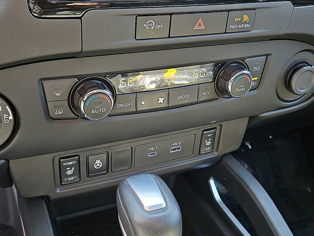 Used 2024 Nissan Frontier SL AWD/4WD image 24
