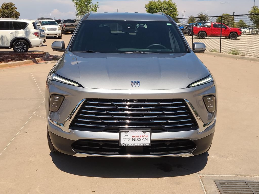 Used 2025 Buick Enclave Preferred FWD image 5