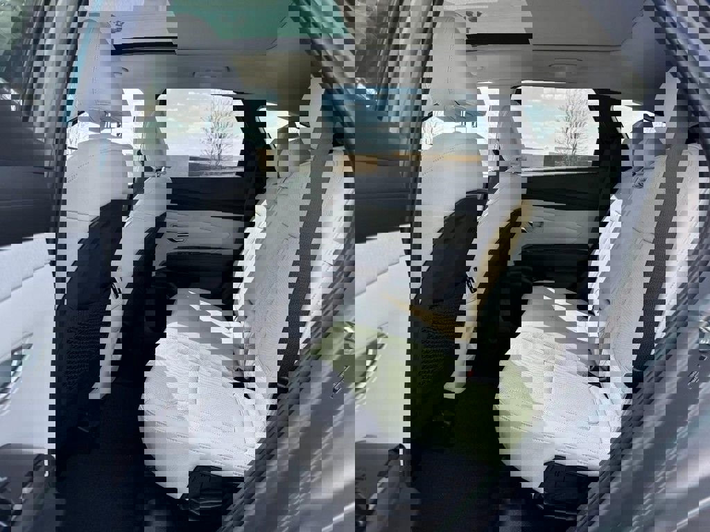 Certified 2025 Hyundai Tucson Limited image 10