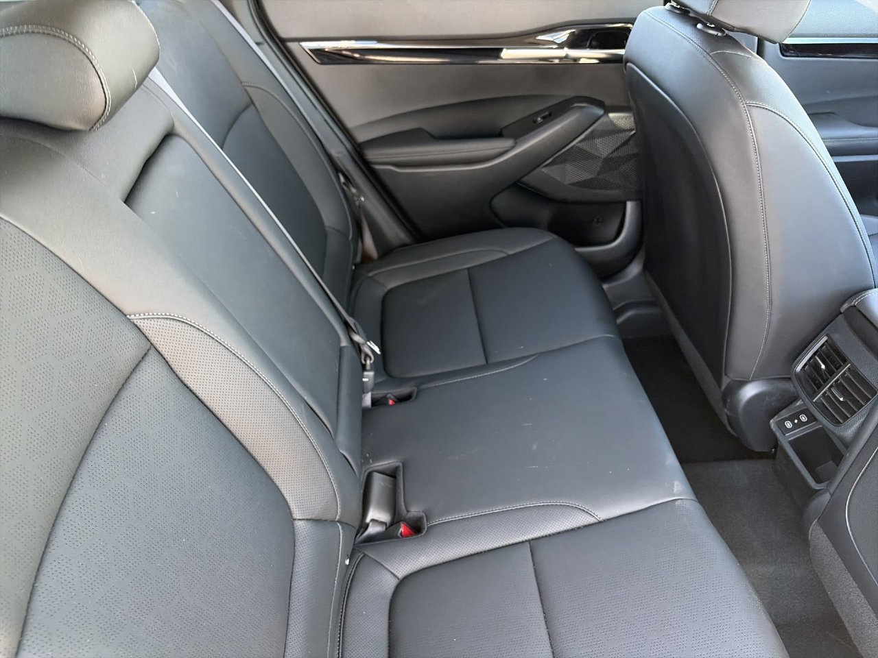 Used 2026 Kia Seltos SX w/ SX Sunroof Package AWD/4WD image 12