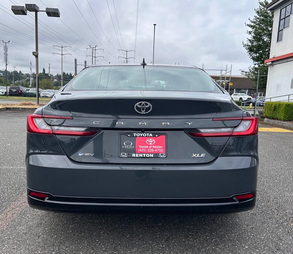 Used 2025 Toyota Camry XLE FWD image 6