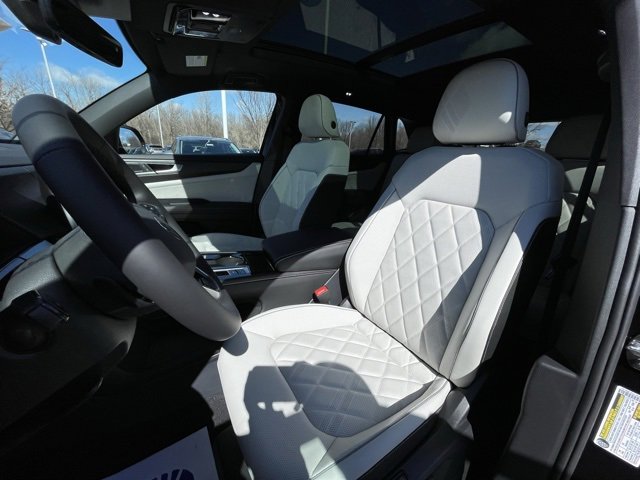 New 2025 Volkswagen Atlas Cross Sport SEL Premium R-Line image 20