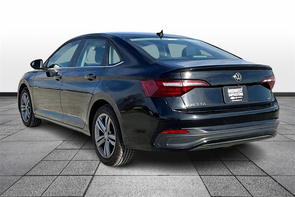 Used 2024 Volkswagen Jetta SE image 10