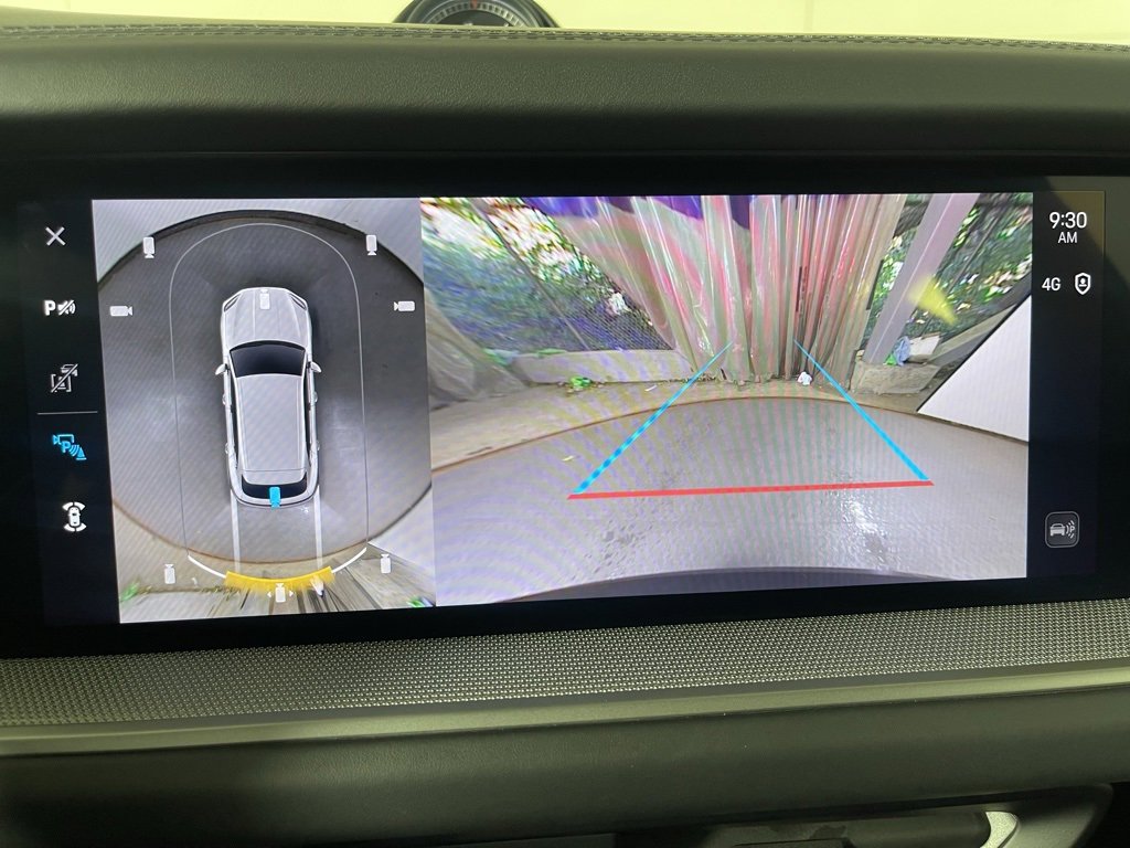 Certified 2025 Porsche Cayenne S image 31