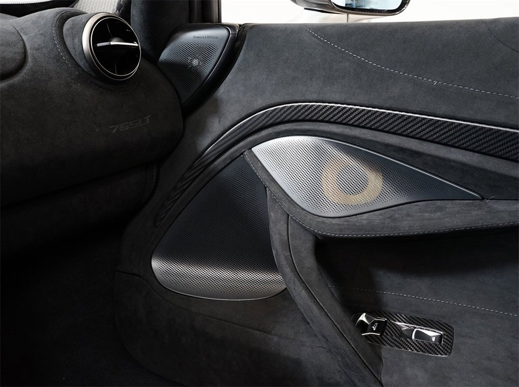 Used 2022 McLaren 765LT image 17