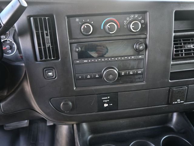 Used 2017 Chevrolet Express 3500 image 6