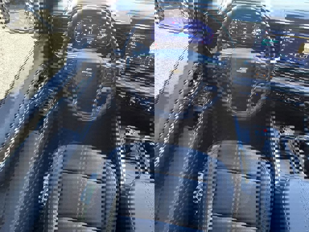 Certified 2025 Chevrolet Silverado 1500 High Country image 17