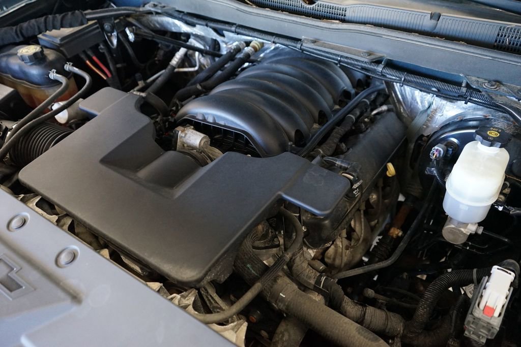 Used 2014 Chevrolet Silverado 1500 LT w/ LT Convenience Package AWD/4WD image 45
