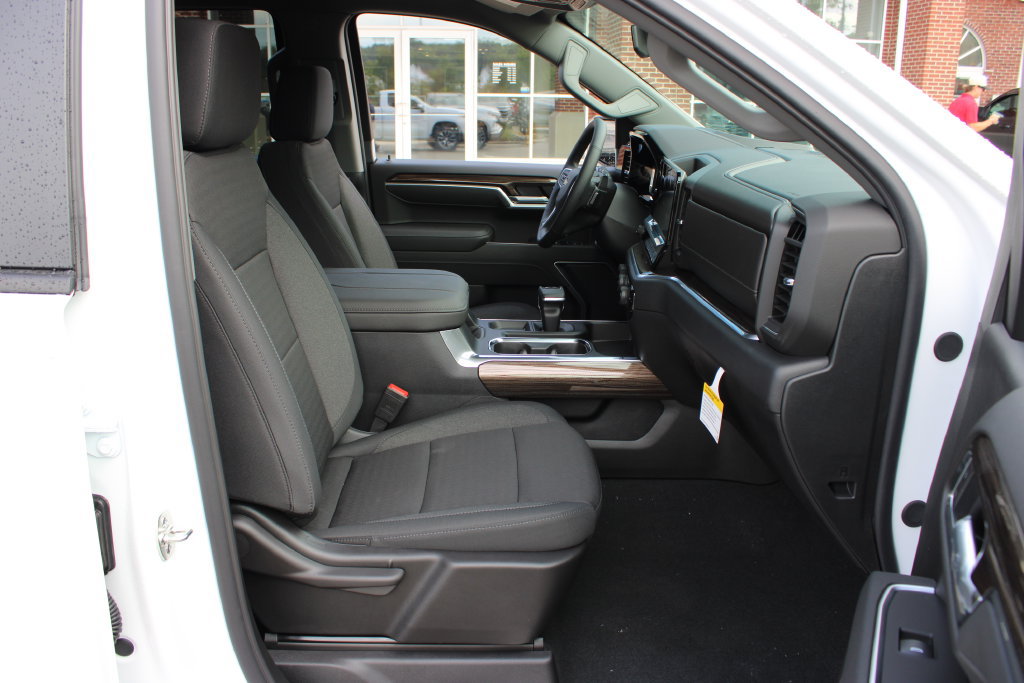 New 2026 Chevrolet Silverado 1500 LT w/ Safety Package AWD/4WD image 44