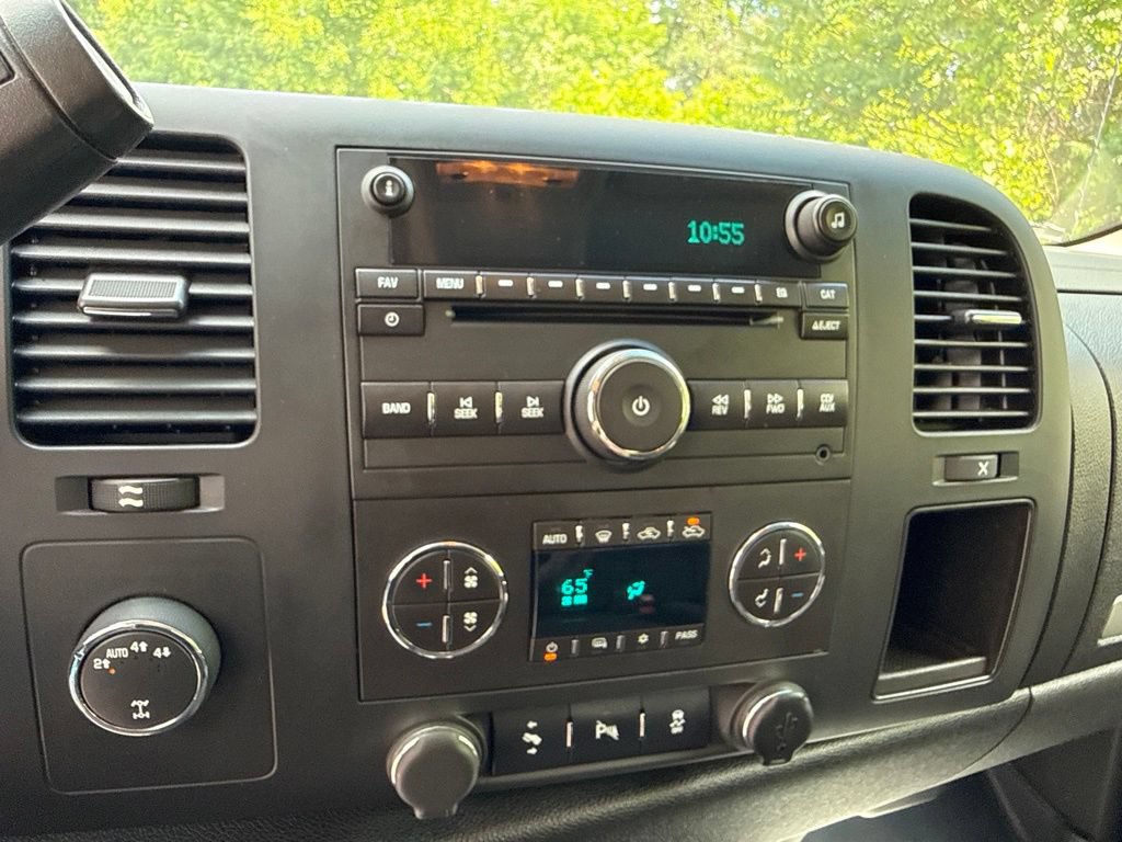 Used 2013 Chevrolet Silverado 1500 LT w/ All-Star Edition AWD/4WD image 27