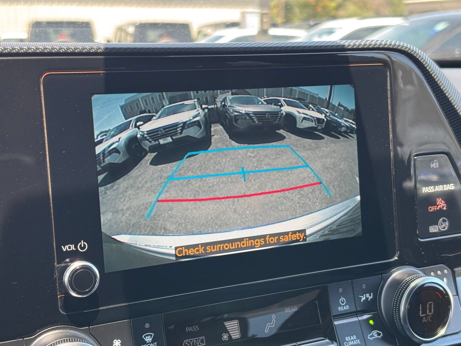 Used 2025 Toyota Highlander XSE AWD/4WD image 26