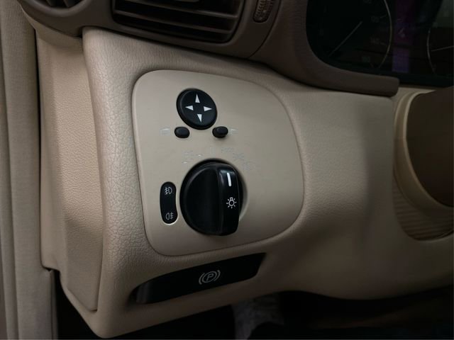 Used 2005 Mercedes-Benz C 320 4MATIC Sedan image 23