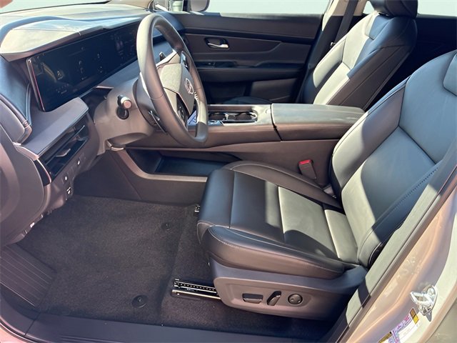 Used 2025 Nissan Murano SV image 18