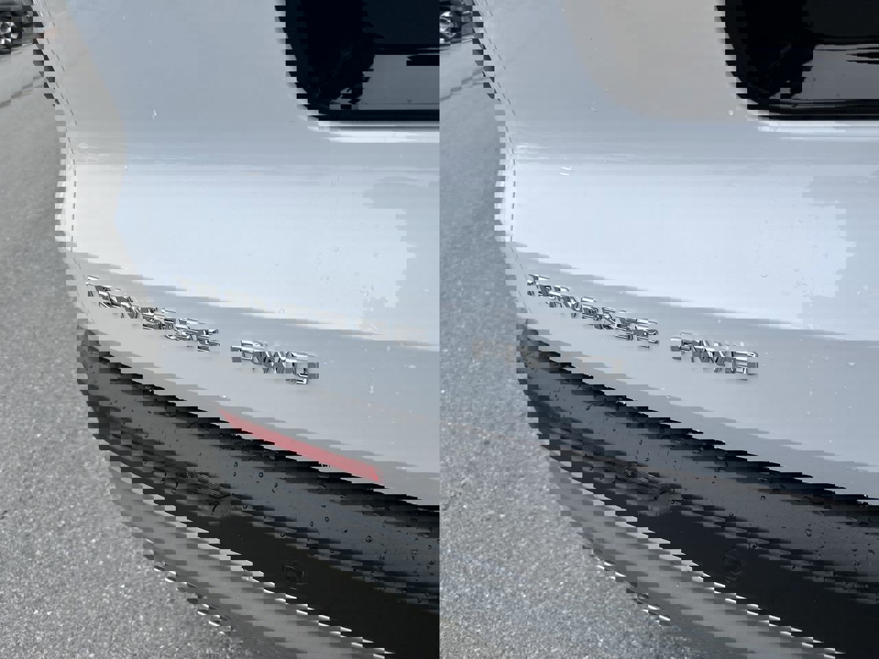 New 2026 Chevrolet Traverse LT image 10