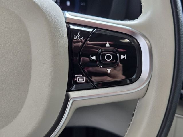 Certified 2023 Volvo XC60 B5 Plus w/ Protection Package Premier AWD/4WD image 26
