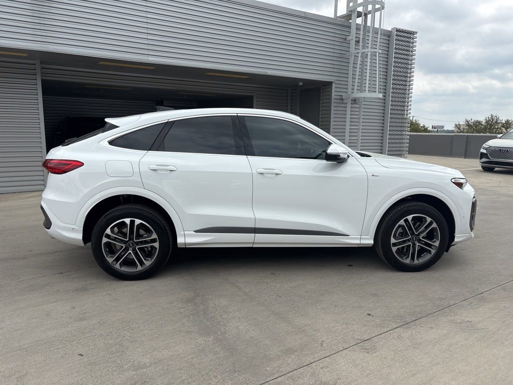 New 2025 Audi Q5 Premium AWD/4WD image 4