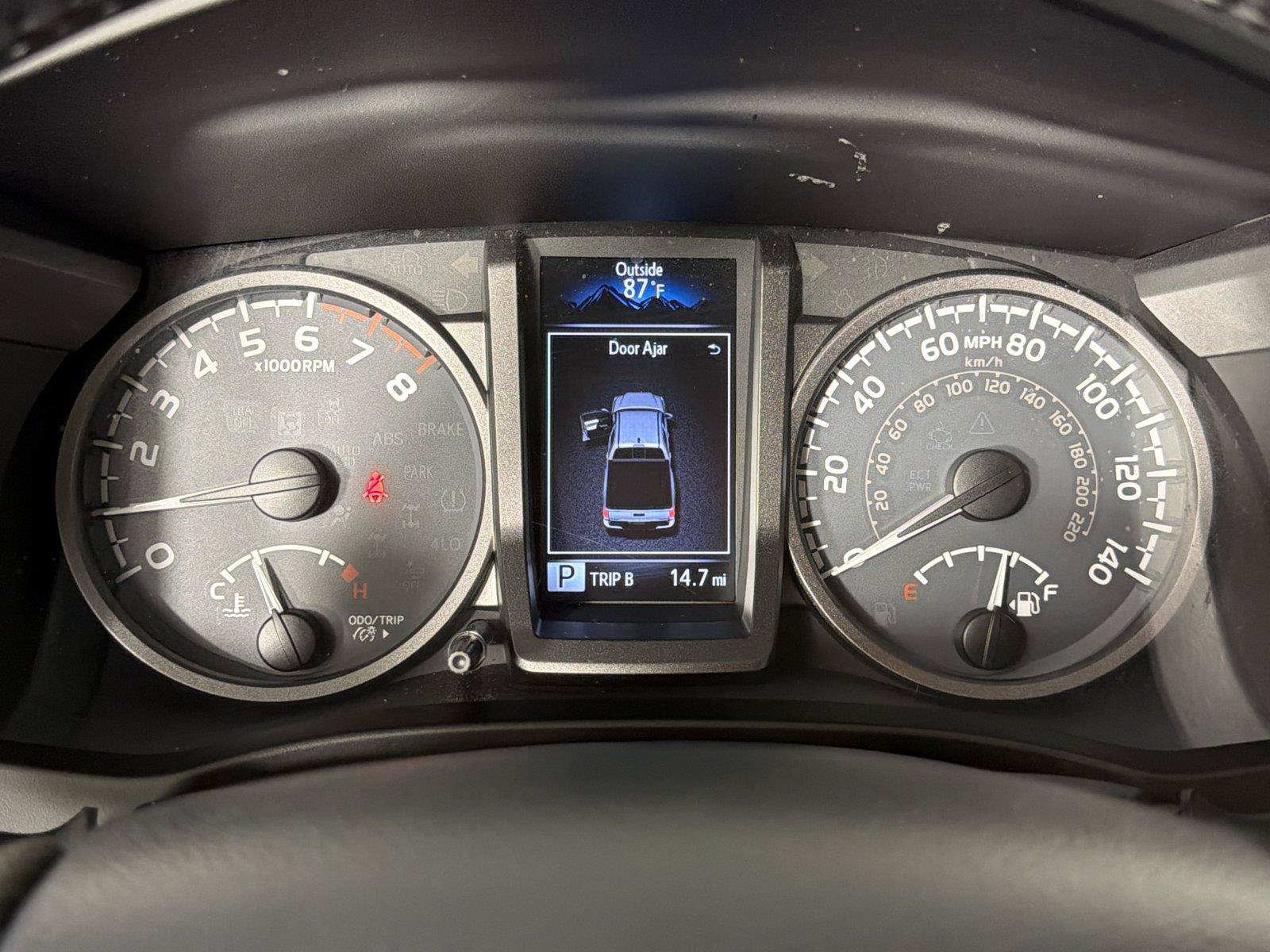 Used 2018 Toyota Tacoma TRD Sport RWD image 25