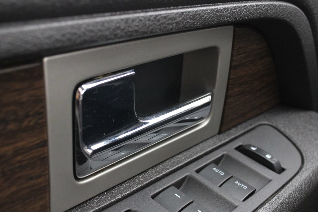 Used 2013 Ford F150 Lariat w/ Luxury Equipment Group AWD/4WD image 8
