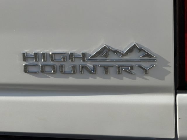 Certified 2024 Chevrolet Silverado 2500 High Country w/ Technology Package AWD/4WD image 13