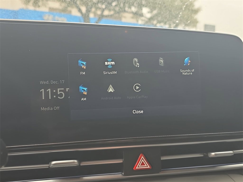 Used 2025 Hyundai Elantra SEL image 20