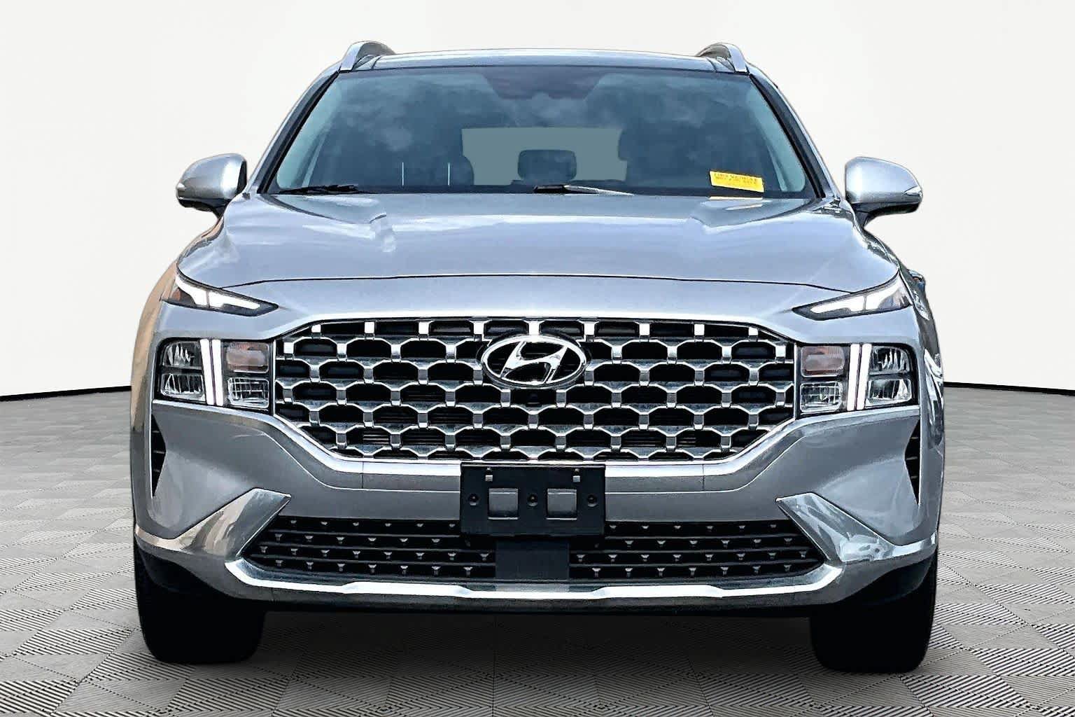 Used 2023 Hyundai Santa Fe SEL w/ Premium Package AWD/4WD image 4