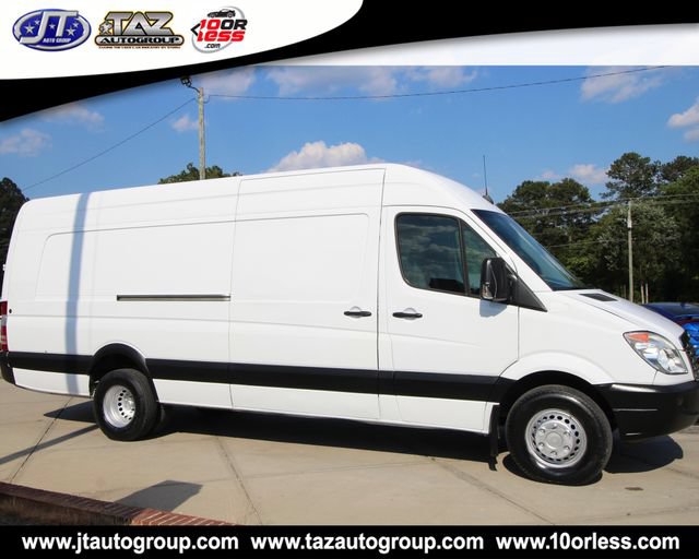 Used 2013 Freightliner Sprinter 3500 RWD image 8