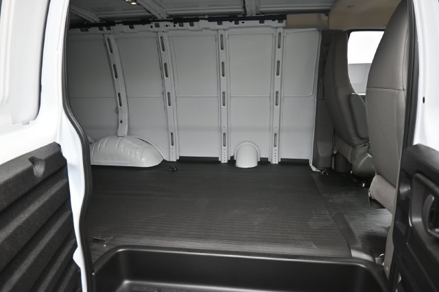 New 2027 Chevrolet Express 2500 w/ Driver Convenience Package RWD image 10
