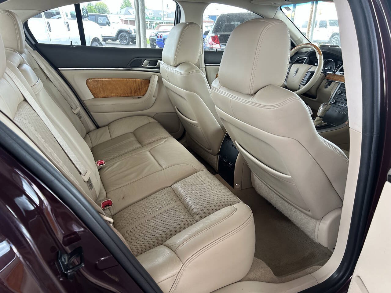 Used 2011 Lincoln MKS AWD w/ 102A Rapid Spec Order Code image 5