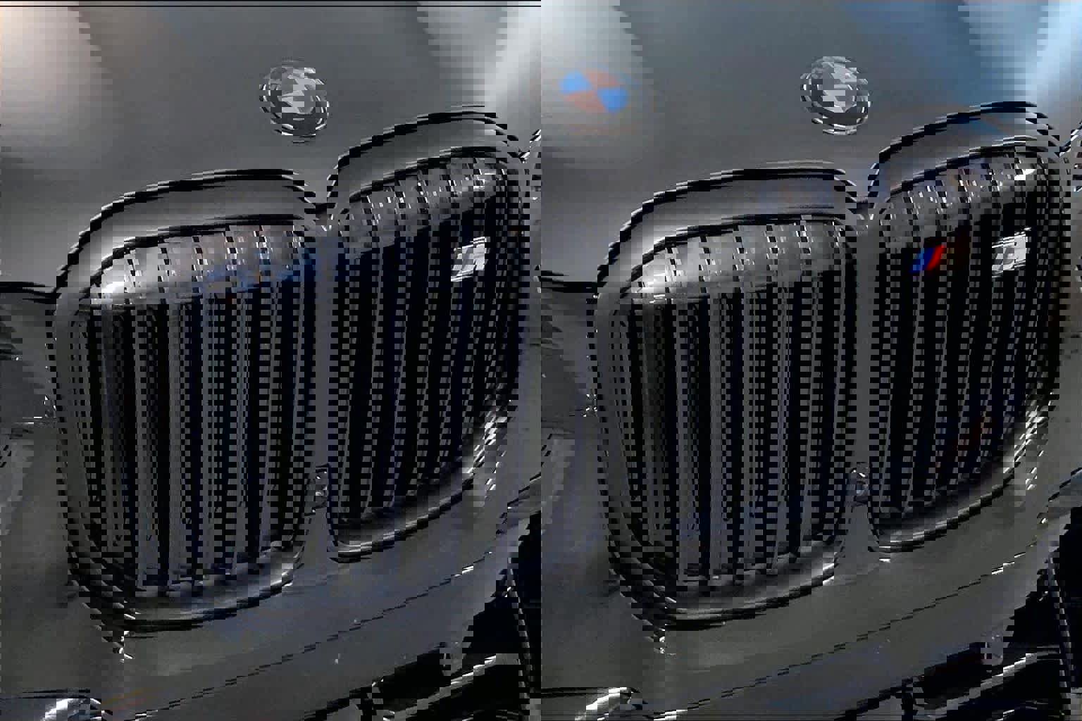 Used 2024 BMW X7 M60i w/ Executive Package image 33