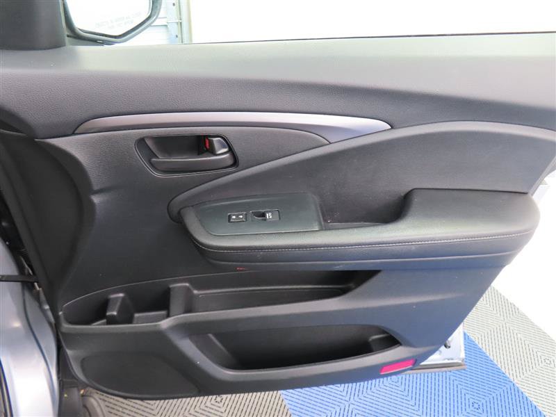 Used 2023 Honda Passport EX-L image 35
