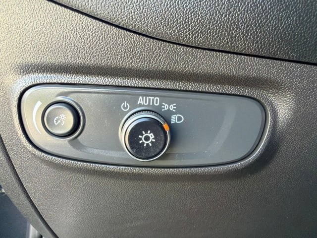 Used 2023 Chevrolet Equinox RS AWD/4WD image 20